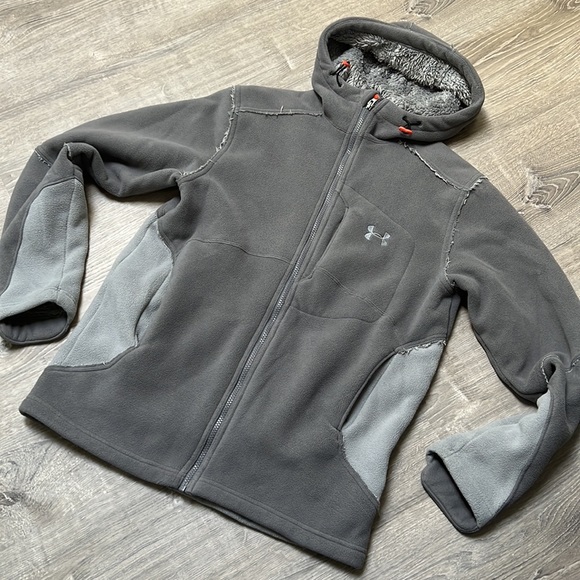 LIKE NEW Under Armour Sherpa lined Fleece jacket - Picture 2 of 9